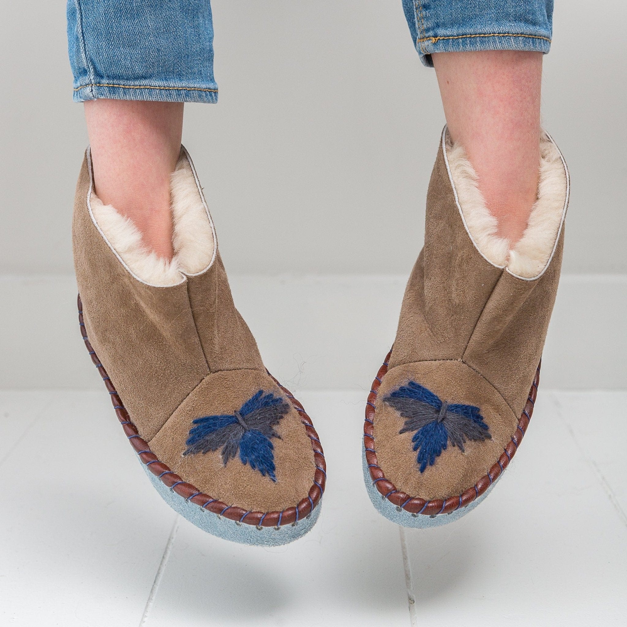Thumb 4